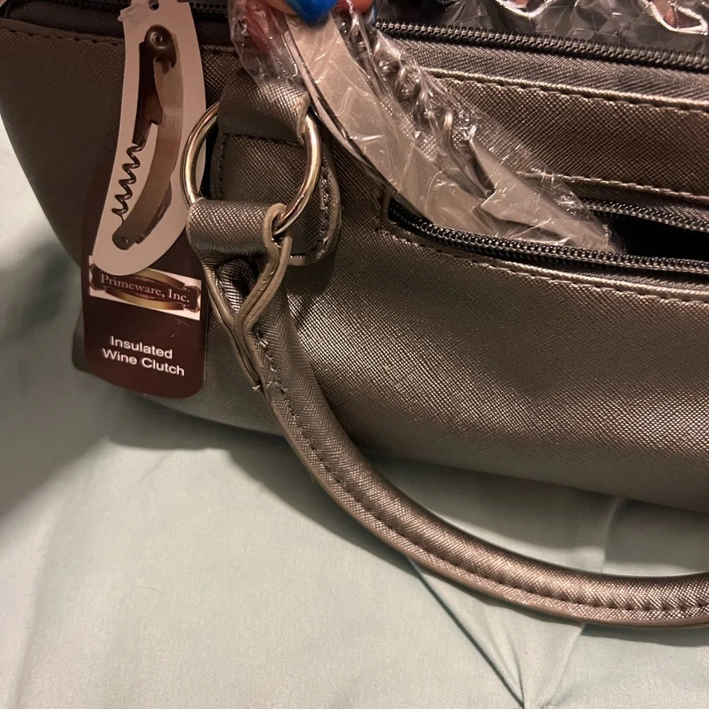 Insulated Wine Bag NWT with Wine Bottle opener included